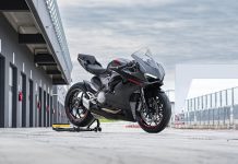 New Ducati V2s: Lighter, Sharper, and More Agile for 2025 Ducati-Panigale-V2-MY24-overview-gallery-1920x1080-01-1.jpg