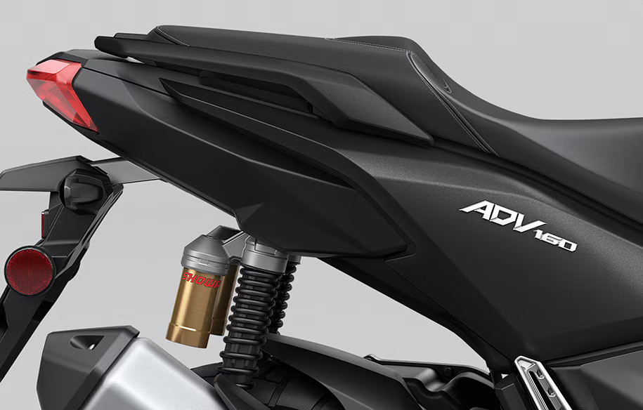 Discover-the-Rugged-and-New-Stylish-2024-Honda-ADV-160.jpeg