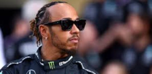 Lewis-Hamiltons-Love-for-Motorcycles-Is-He-Buying-Gresini-Racing-2.jpg