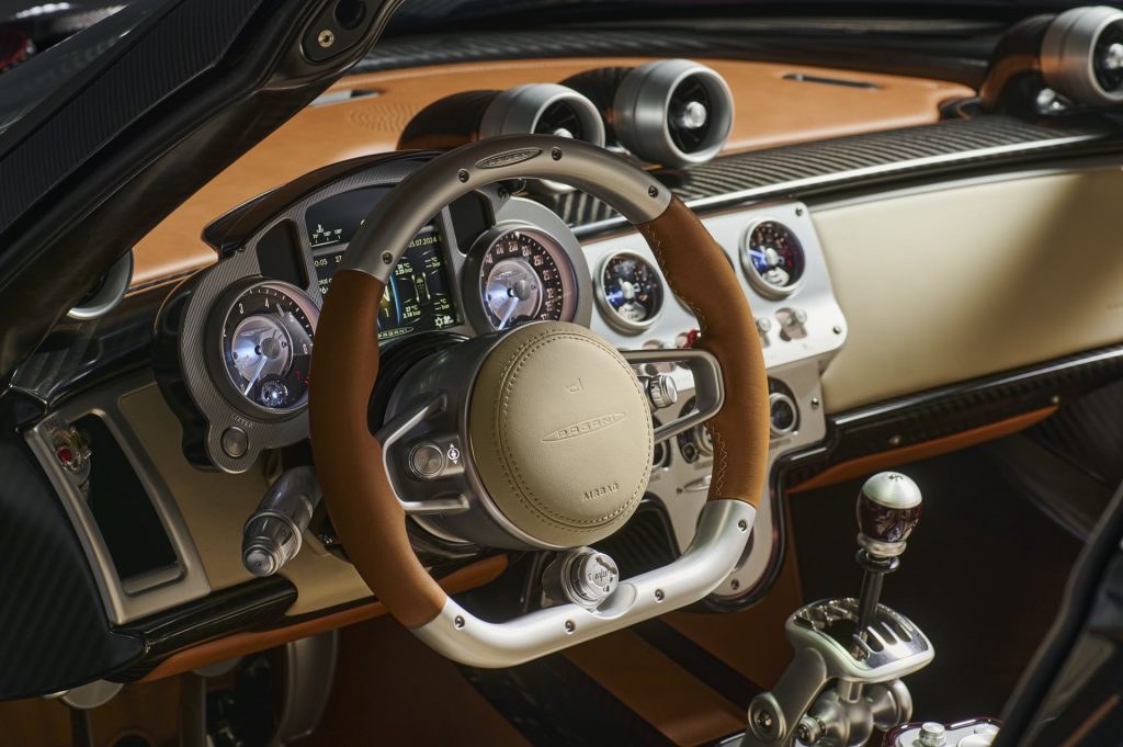 New-Pagani-Utopia-The-Ultimate-Open-Top-Supercar-with-865-HP.jpg