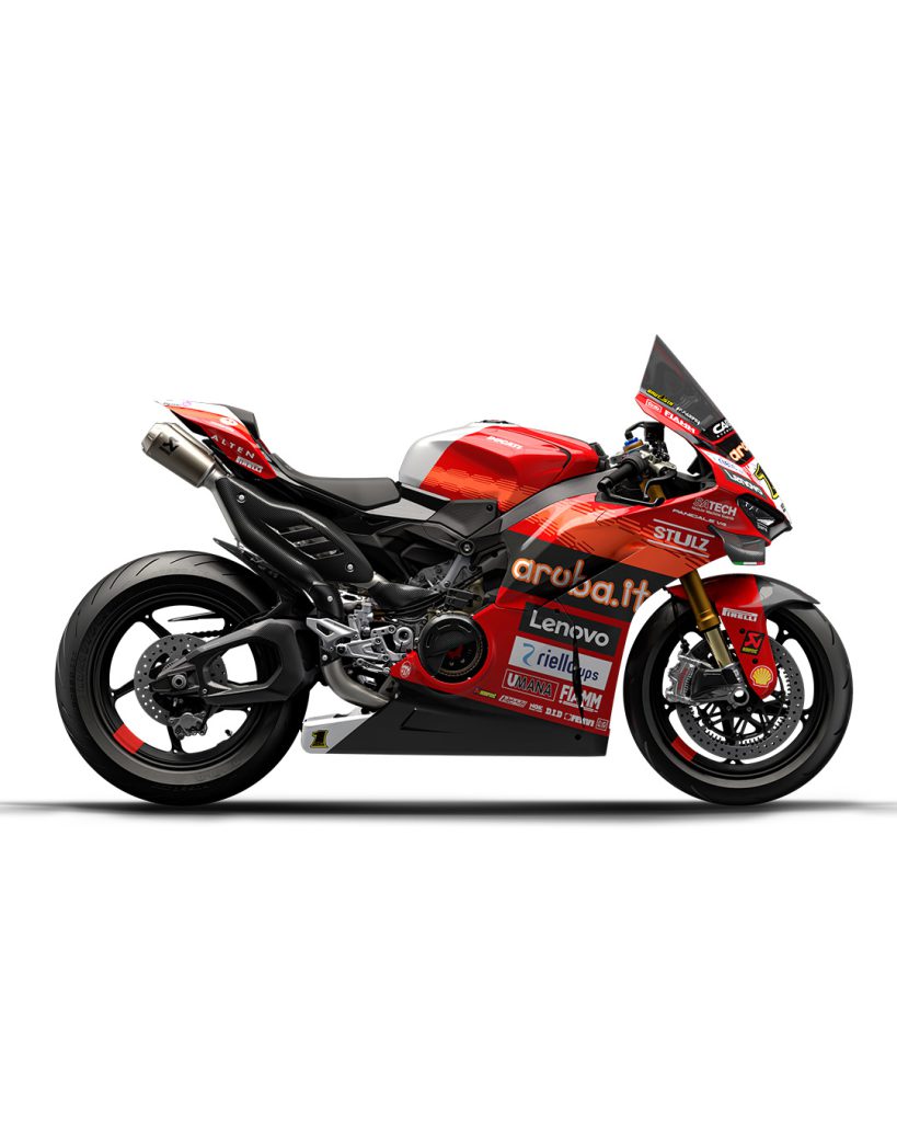 New-Panigale-V4-Shines-at-the-Lenovo-Race-of-Champions-During-World-Ducati-Week-1.jpg