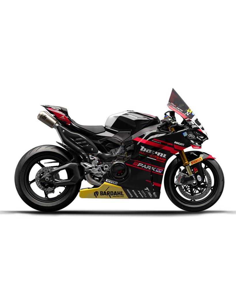 New-Panigale-V4-Shines-at-the-Lenovo-Race-of-Champions-During-World-Ducati-Week-1.jpg