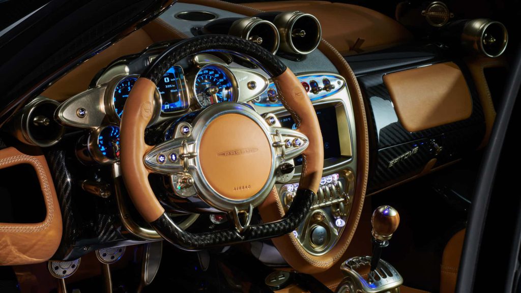 Pagani-Huayra-Epitome-Luxury-Power-and-a-New-Manual-Shifter.jpg