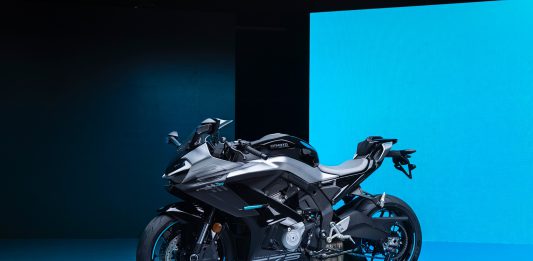 Screaming-Triple-Engine-Powering-the-New-CFMoto-675SR-R.jpg