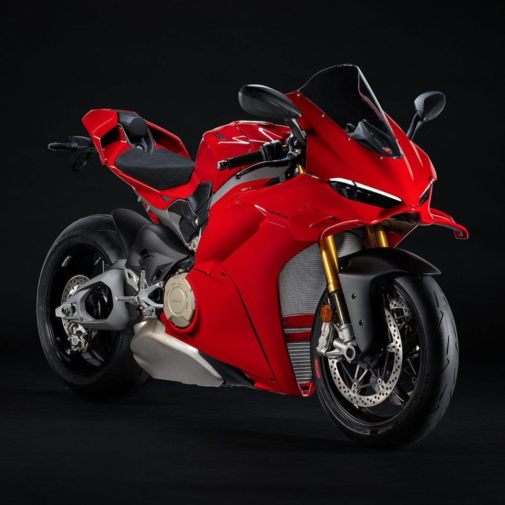 The-New-Ducati-Panigale-V4-The-Apex-of-Superbiking-Excellence-10.jpg