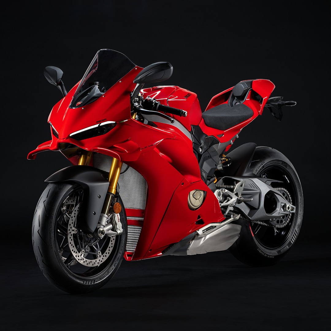 The New Ducati Panigale V4: The Apex of Superbiking Excellence ...