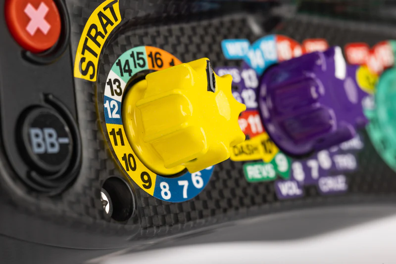 7 / 10 – The New Sim-Lab’s Mercedes F1 Wheel for Sim Racing-8.webp