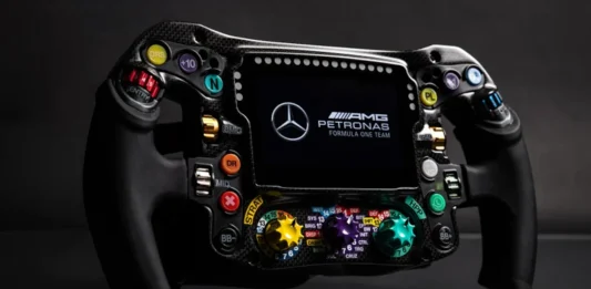 7 / 10 – The New Sim-Lab’s Mercedes F1 Wheel for Sim Racing-8.webp