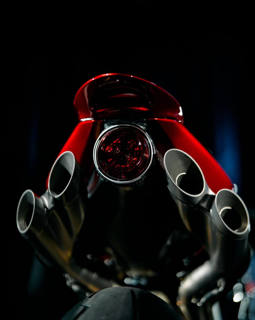 Why-the-New-MV-Agusta-Superveloce-1000-Serie-Oro.jpg