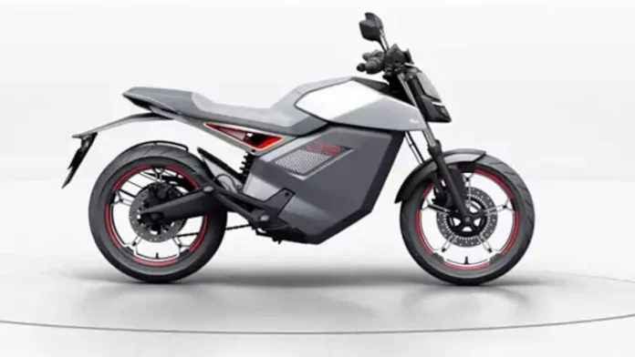 The-Ola-Roadster-A-New-Benchmark-in-Electric-Motorcycles-LivingWithGravity-1.webp
