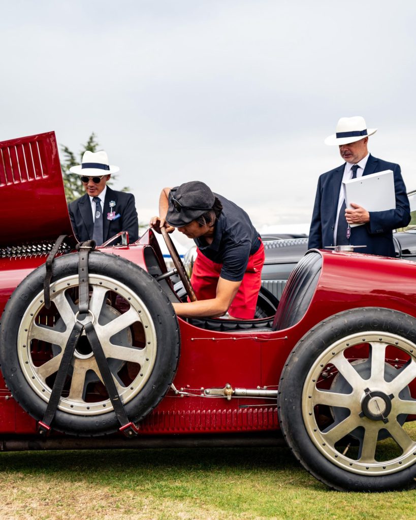 BUGATTI-Dominates-the-New-Salon-Prive-2024-LivingWithGravity.jpg