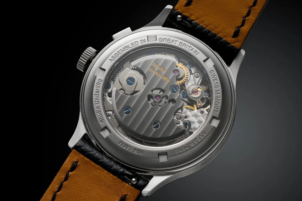 Studio-Underd0g-Unveils-the-New-Salm0n-Monopusher-Chronograph-LivingWithGravity.webp