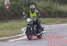 New Royal Enfield Super Meteor 650: Pricing, Competitors, and Expected Updates in 2025 super-meteor-650-right-side-view.jpeg