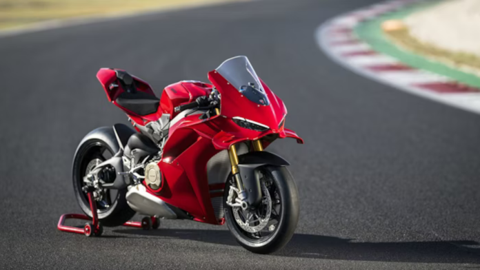 2025_Ducati_Panigale_V4.png