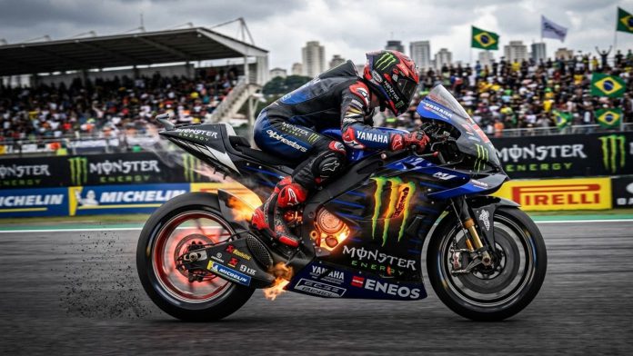 Yamaha-V4-1.jpg